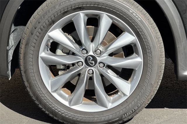 2022 Infiniti QX50 Luxe photo 31