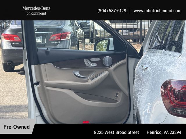 2020 Mercedes Benz GLC 300 4MATIC photo 4