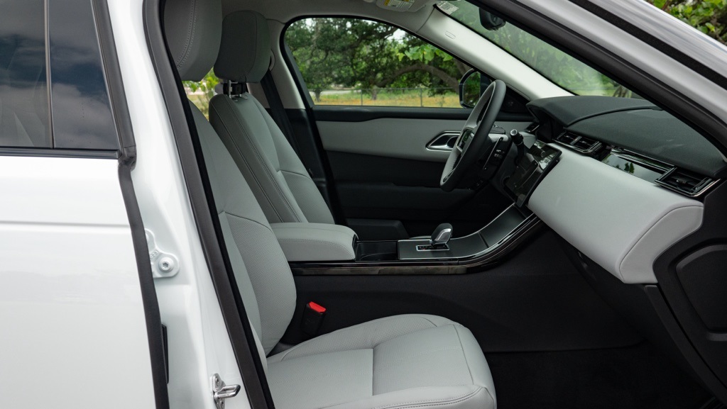 2025 Land Rover Range Rover Velar SE photo 41