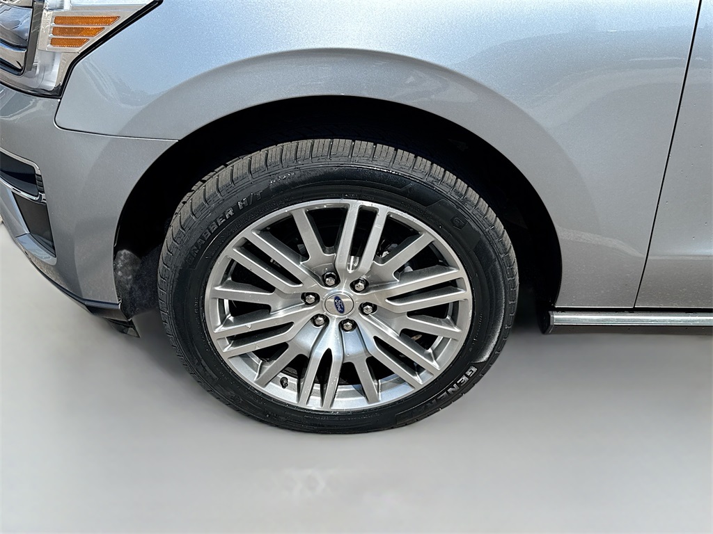 2023 Ford Expedition MAX Limited photo 23