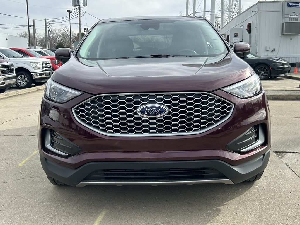2023 Ford Edge SEL photo 3
