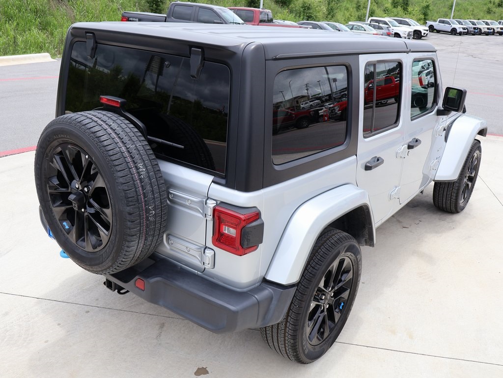 2023 Jeep Wrangler Sahara 4xe photo 4