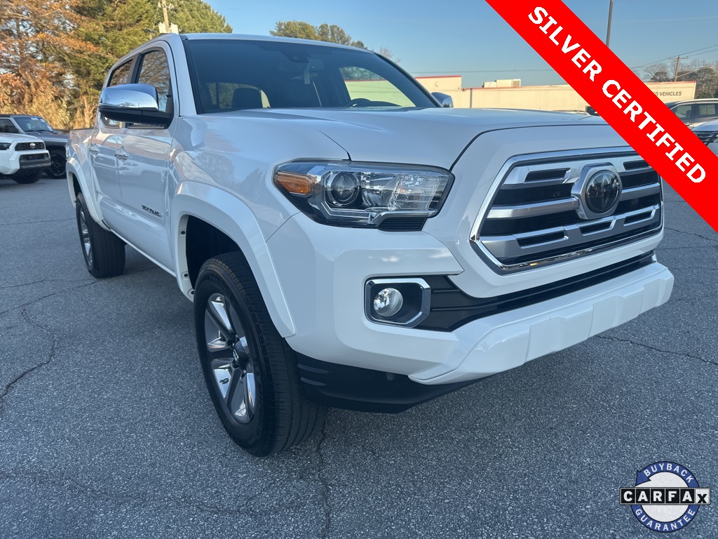 2018 Toyota Tacoma Limited's photo