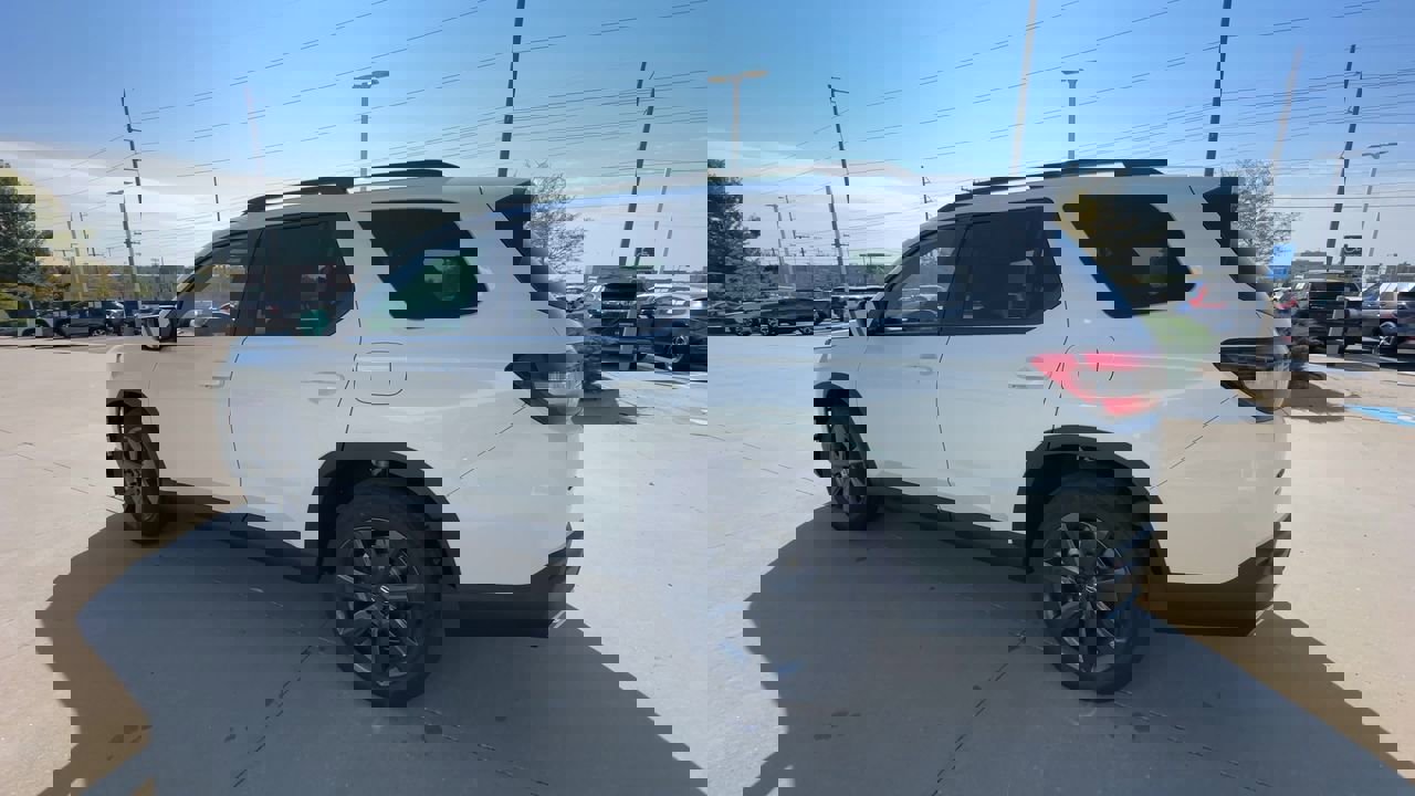 2025 Honda Pilot Sport photo 4