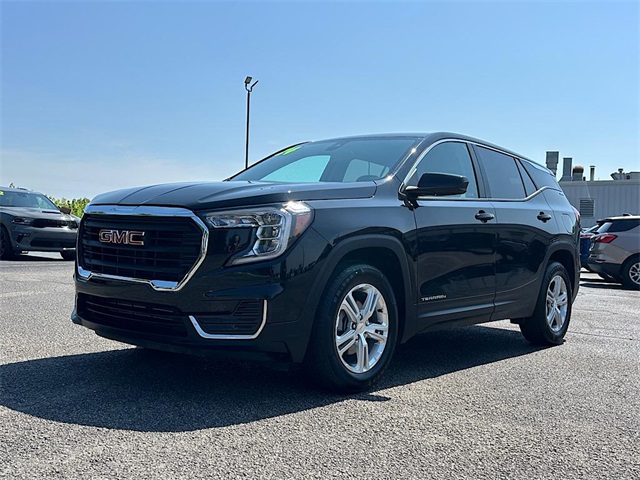 2024 Gmc Terrain SLE photo 3