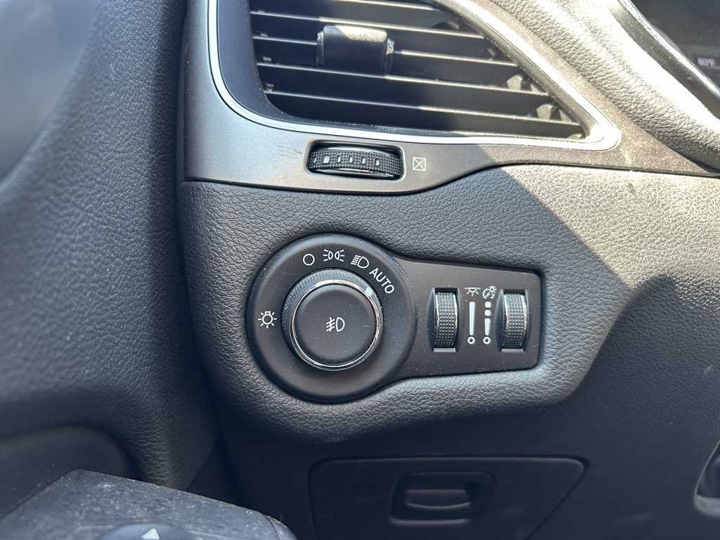 2019 Jeep Cherokee Latitude photo 12