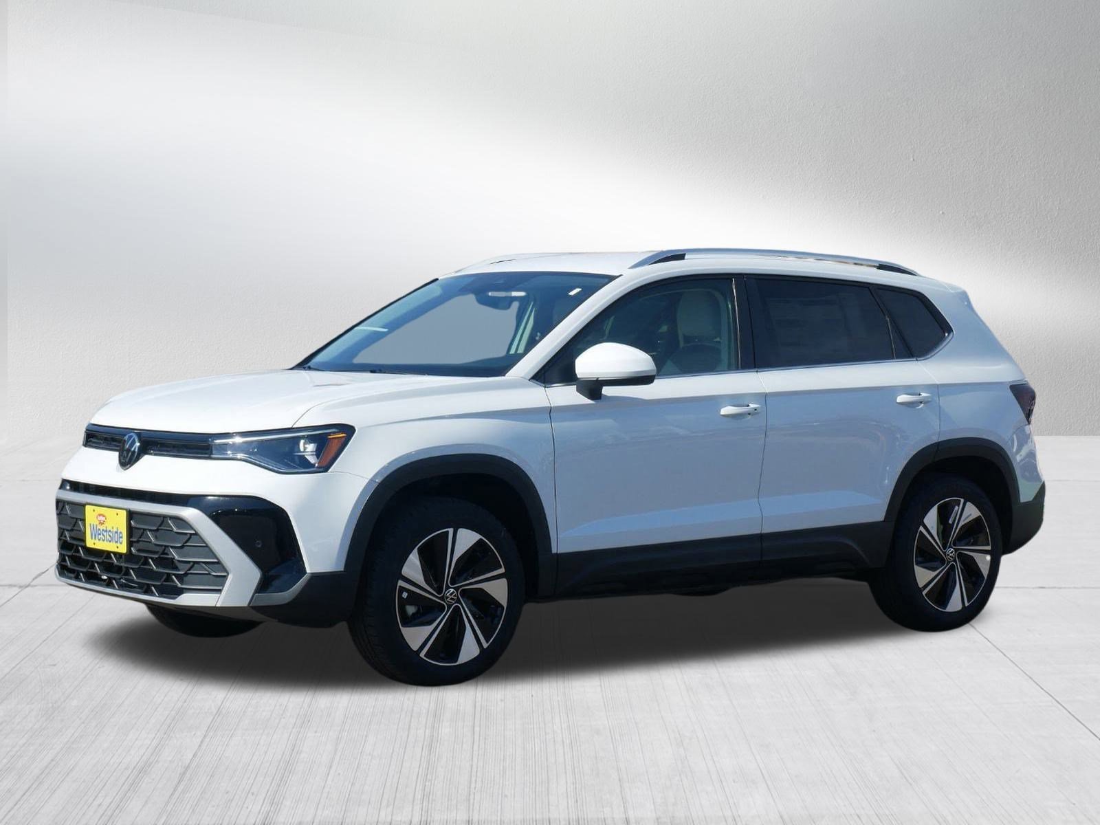 2025 Volkswagen Taos SE photo 2