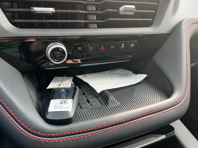 2025 Ford Explorer ST photo 29