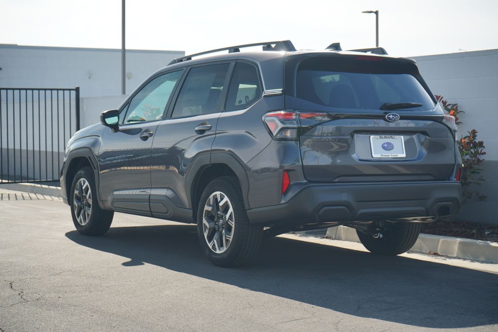 2026 Subaru Forester Premium photo 2