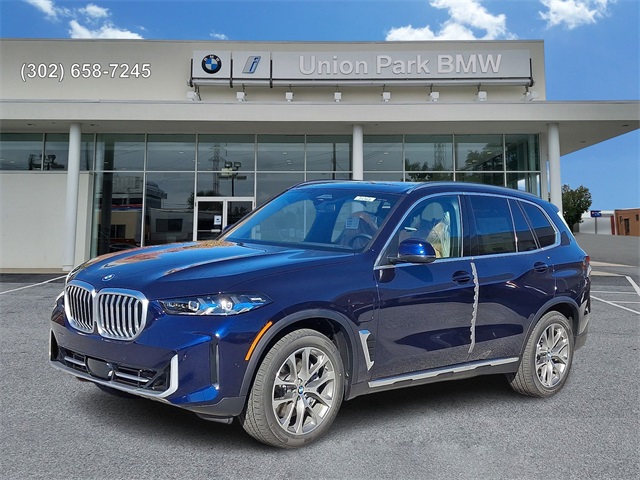 2026 BMW X5 50e's photo