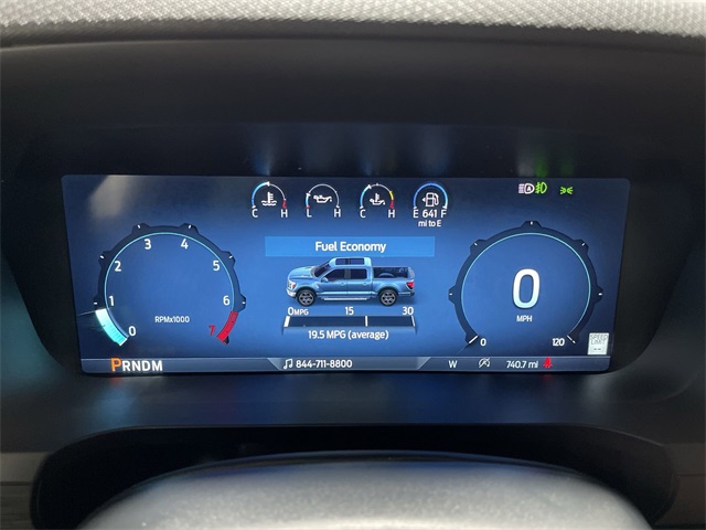 2025 Ford F-150 XLT photo 12