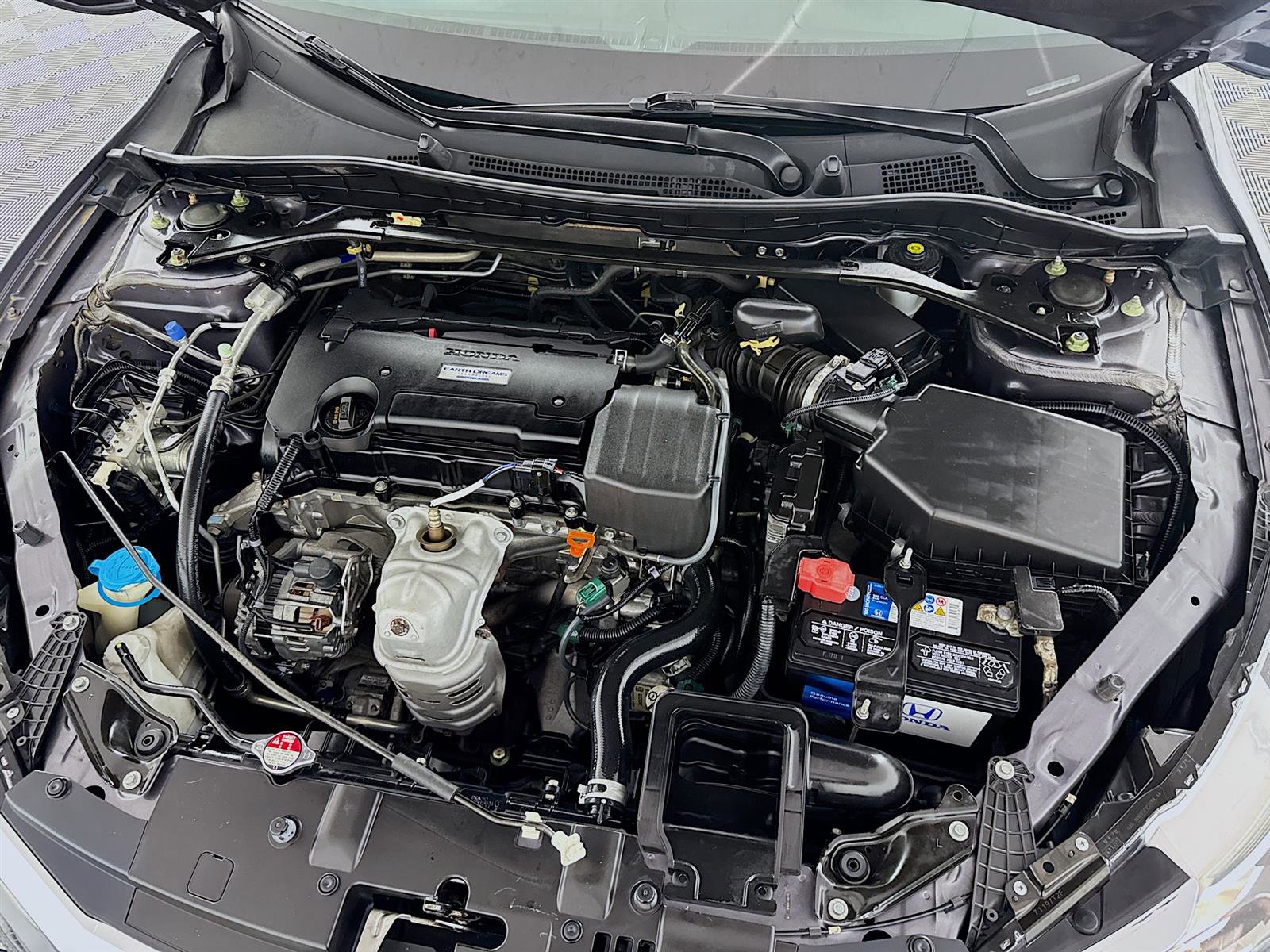 2016 Honda Accord EX-L photo 26