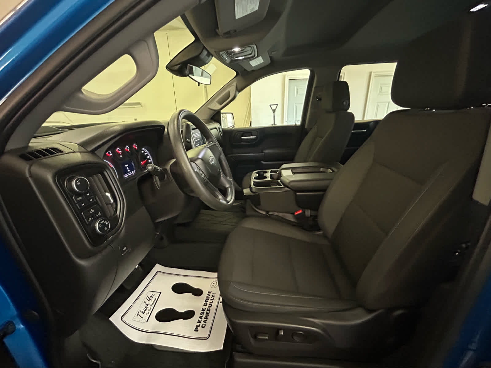2024 Chevrolet Silverado 1500 Custom Trail Boss photo 10