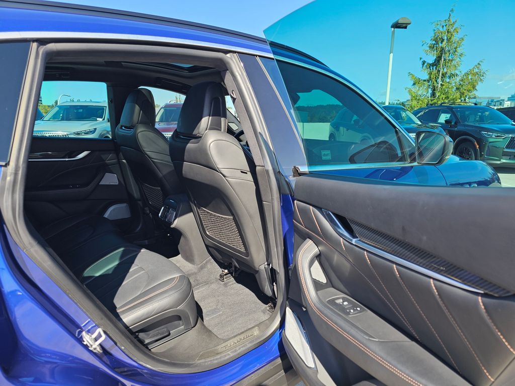 2019 Maserati Levante GranSport photo 15