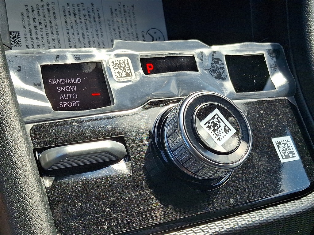 2025 Jeep Grand Cherokee Limited photo 9