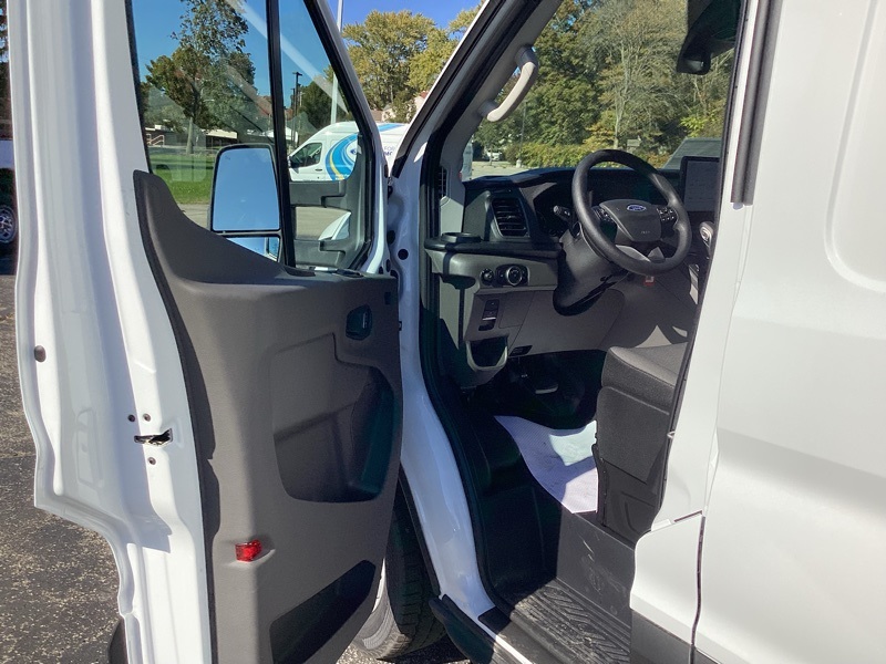 2024 Ford Transit photo 20