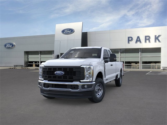 2025 Ford F-350 photo 2