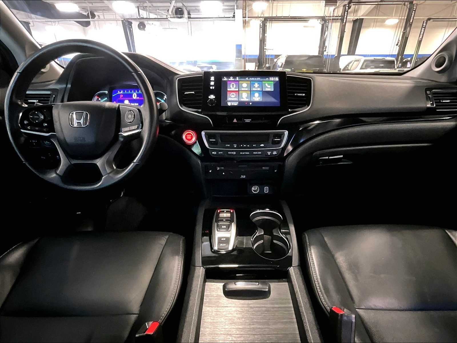 2020 Honda Pilot Touring photo 21