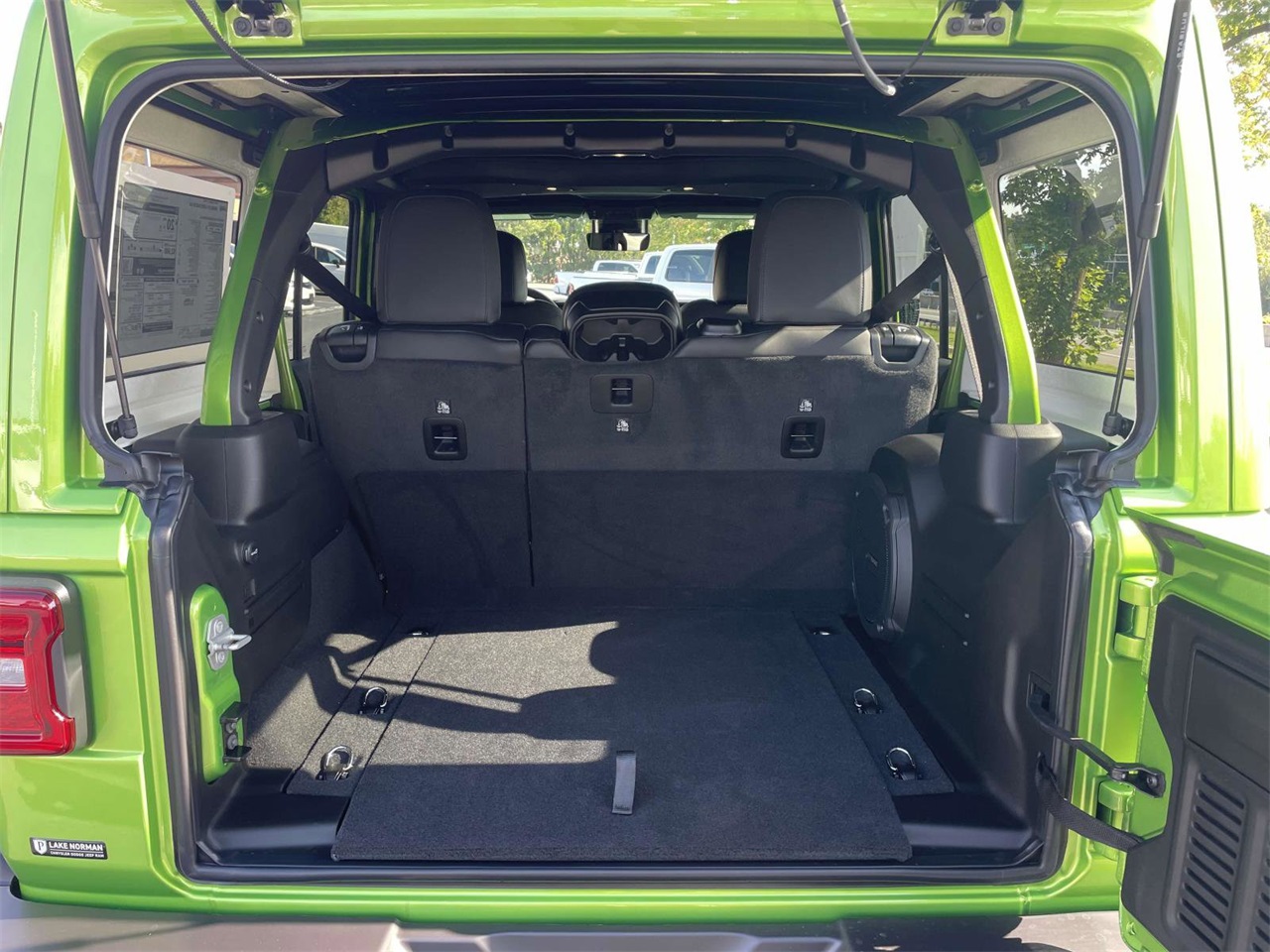 2025 Jeep Wrangler Rubicon photo 22