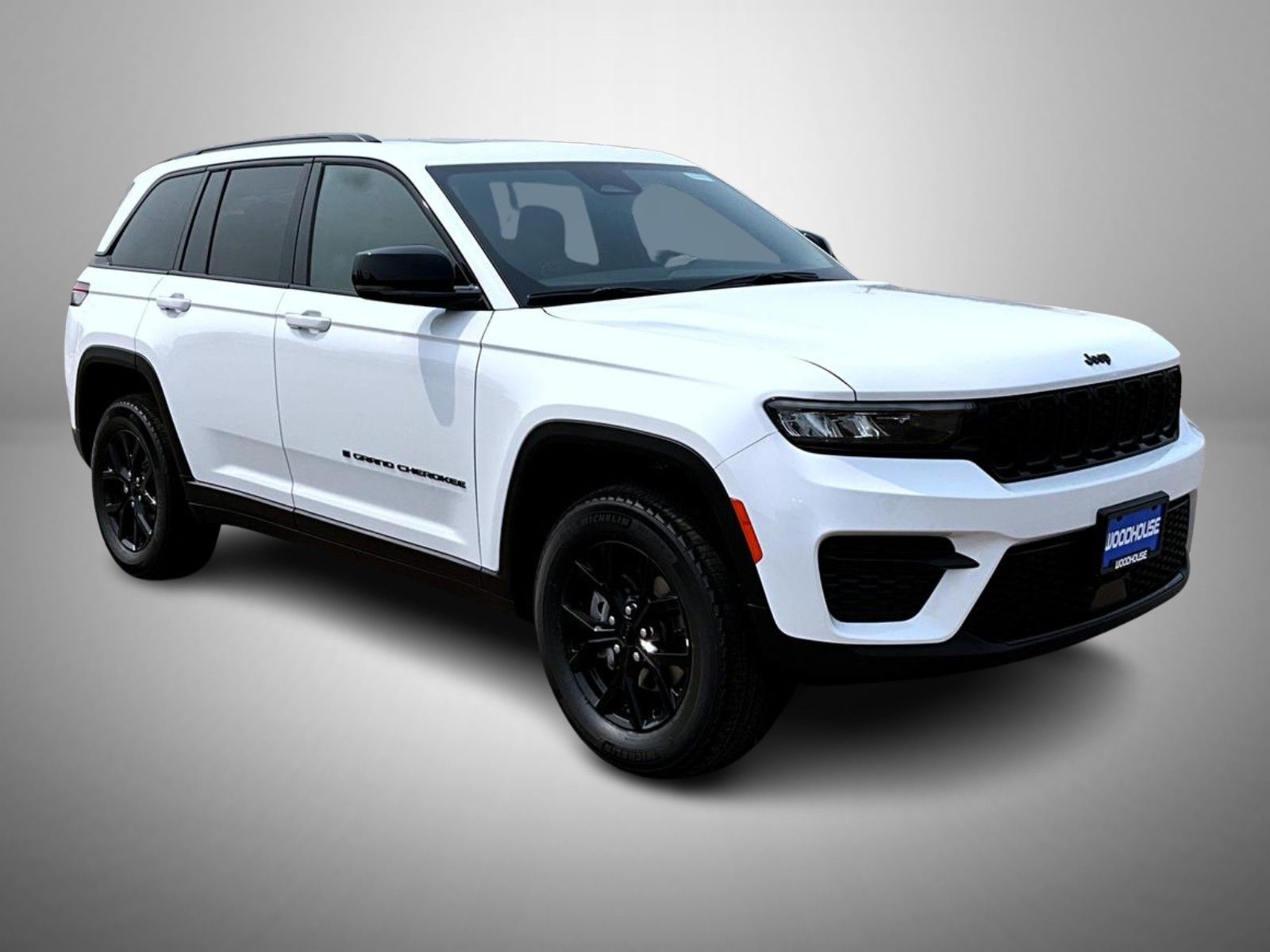 2025 Jeep Grand Cherokee Altitude photo 3