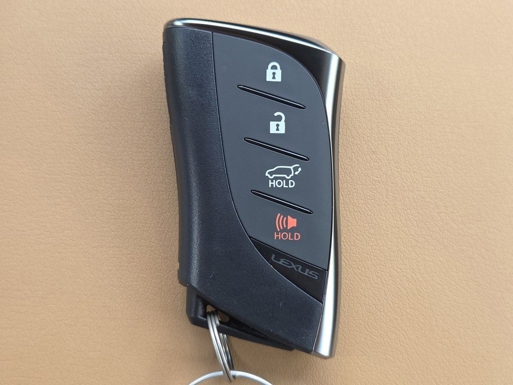 2025 Lexus UX Premium photo 34