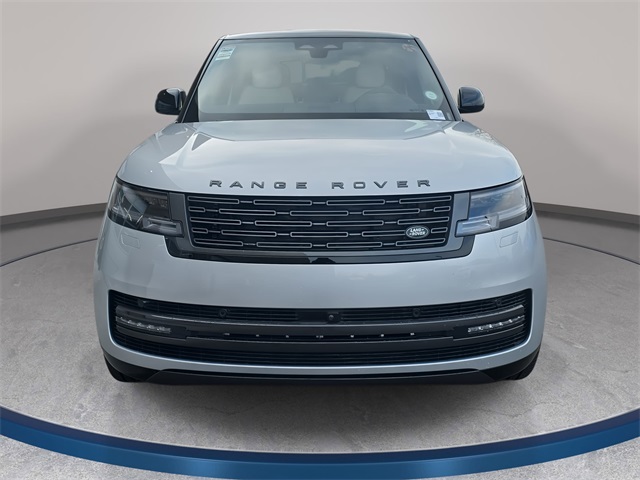 2025 Land Rover Range Rover SE photo 2