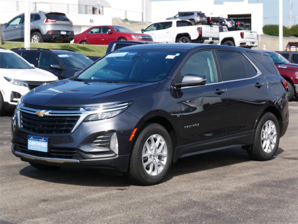 2022 Chevrolet Equinox LT photo 2
