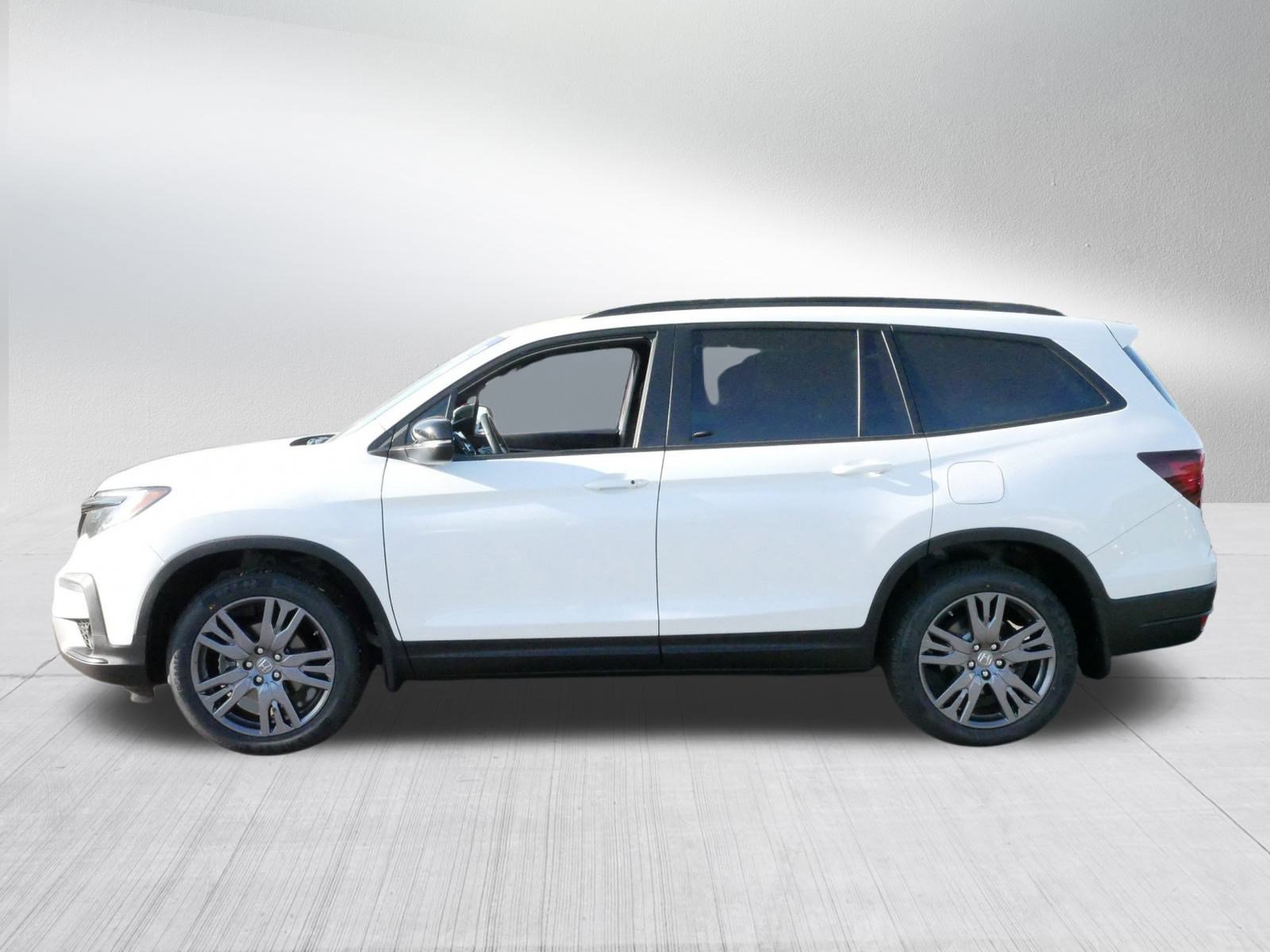 2022 Honda Pilot Sport photo 3