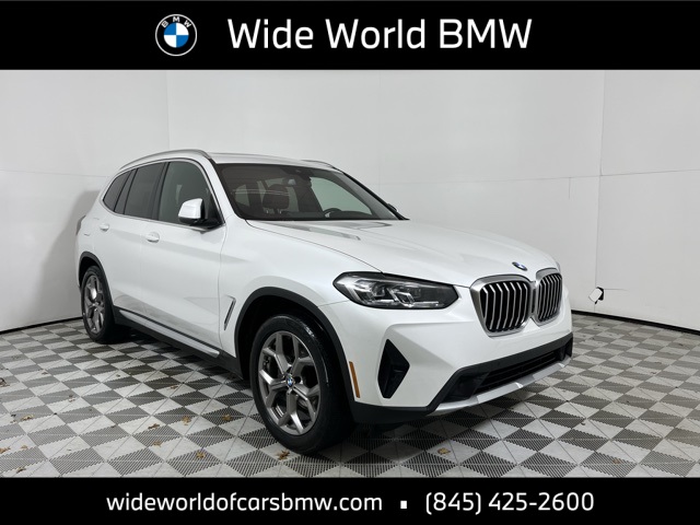 2023 BMW X3 30i's photo
