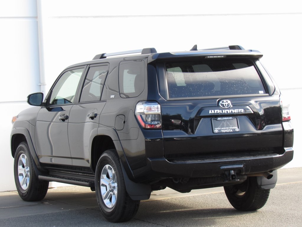 2024 Toyota 4Runner SR5 Premium photo 4