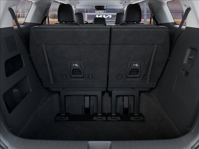 2026 Kia Carnival LXS photo 18
