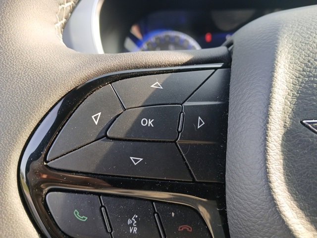 2025 Chrysler Pacifica Limited photo 13