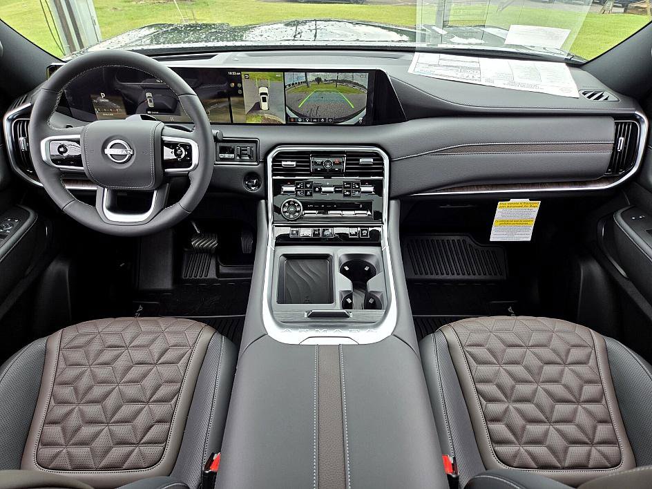 2025 Nissan Armada Platinum Reserve photo 7
