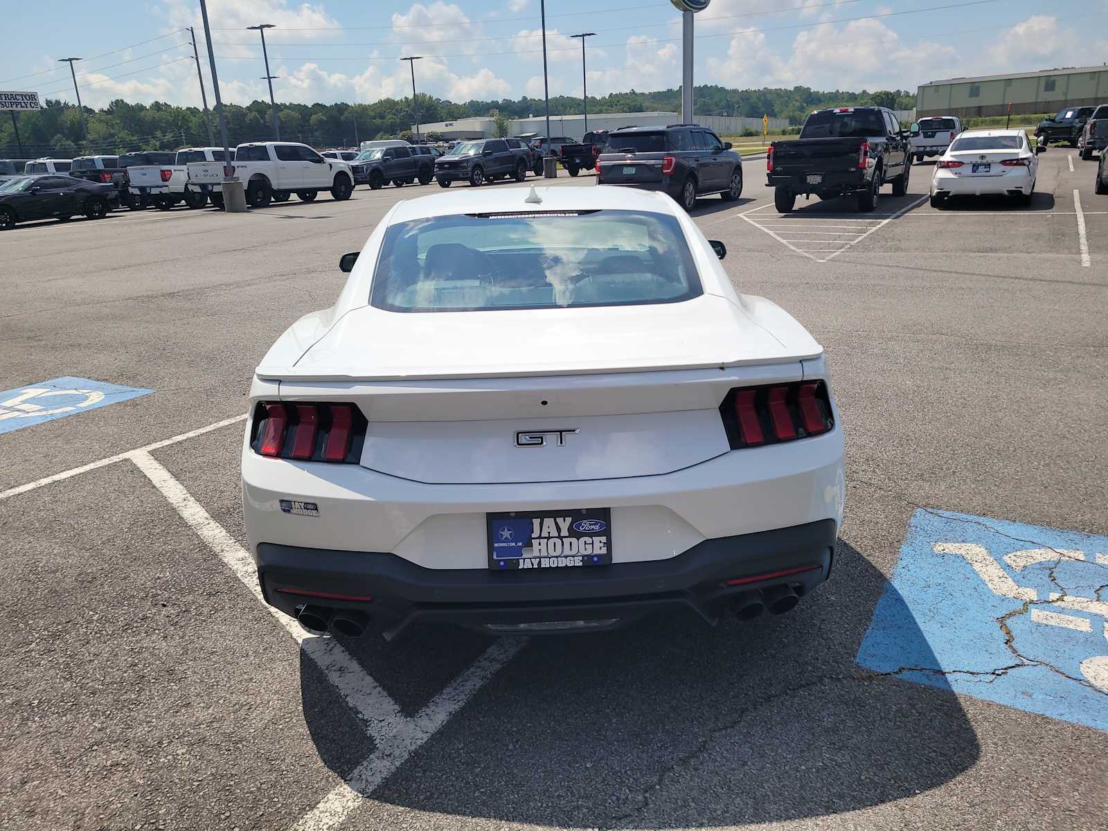 2025 Ford Mustang GT Premium photo 4