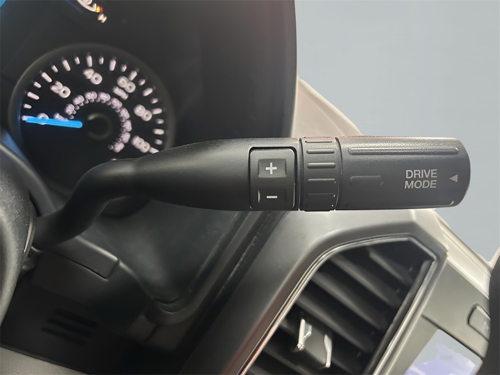 2020 Ford F-150 XLT photo 13