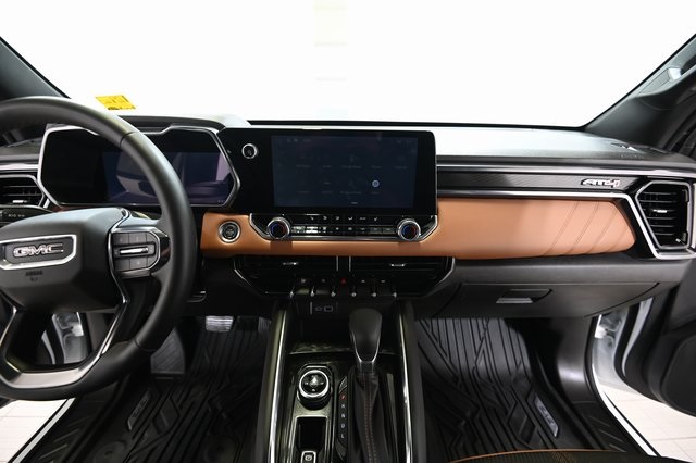 2024 Gmc Canyon AT4 photo 2