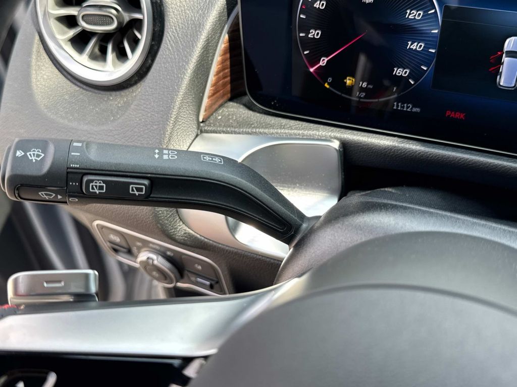 2025 Mercedes Benz GLB 250 4MATIC photo 28