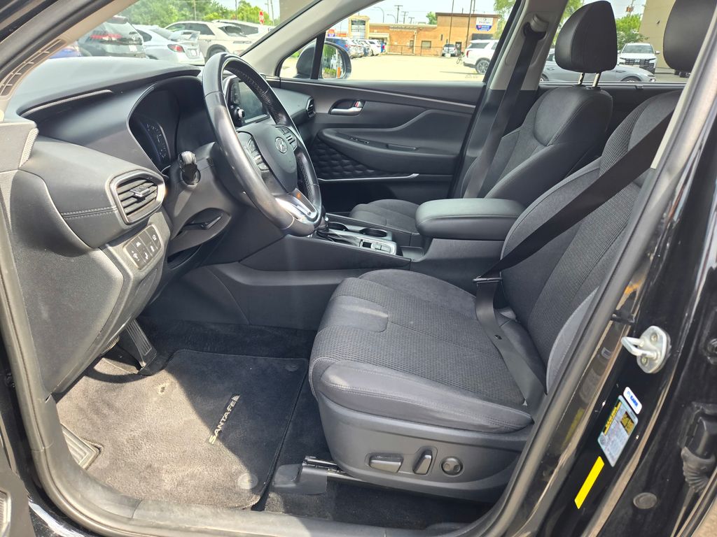 2020 Hyundai Santa Fe SEL photo 17