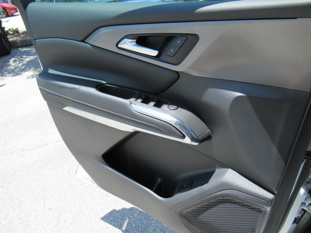 2025 Chevrolet Traverse photo 23