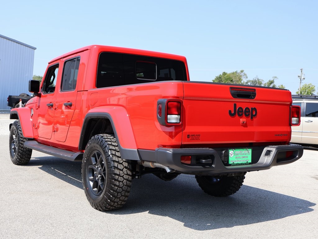 2025 Jeep Gladiator Sport photo 3