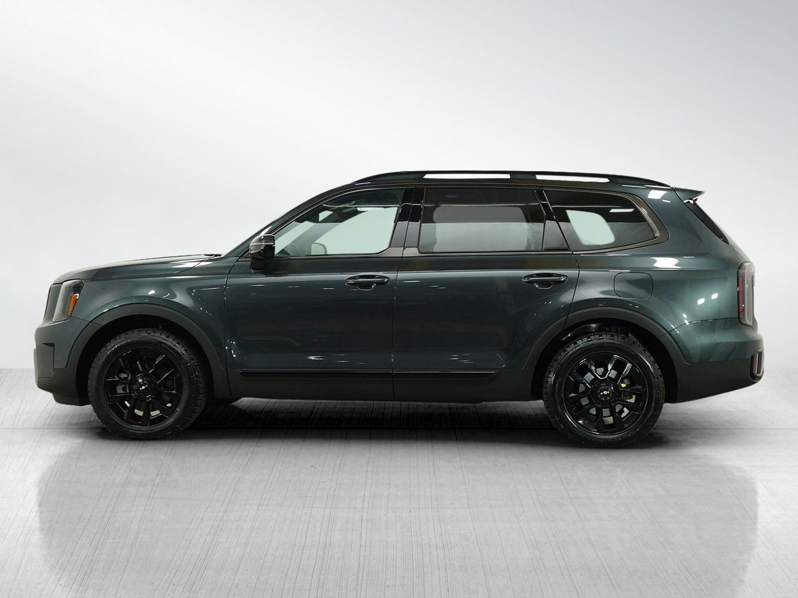 Used 2024 Kia Telluride SX X-Pro with VIN 5XYP5DGC9RG429359 for sale in South Saint Paul, Minnesota