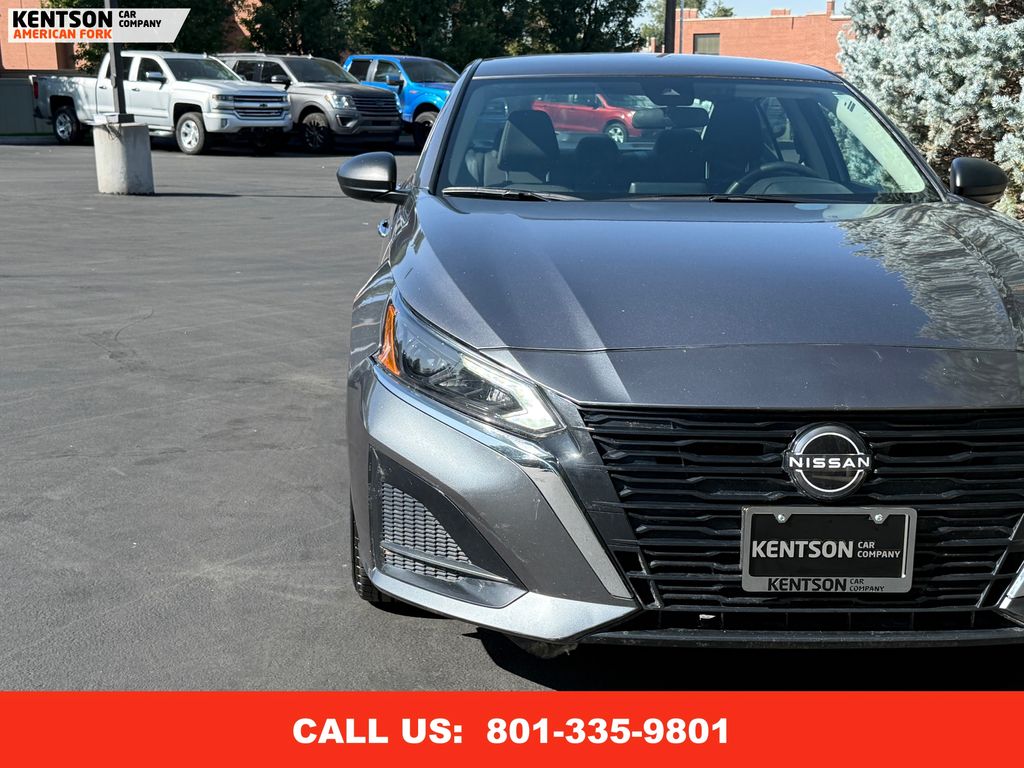 2024 Nissan Altima 2.5 SV photo 13