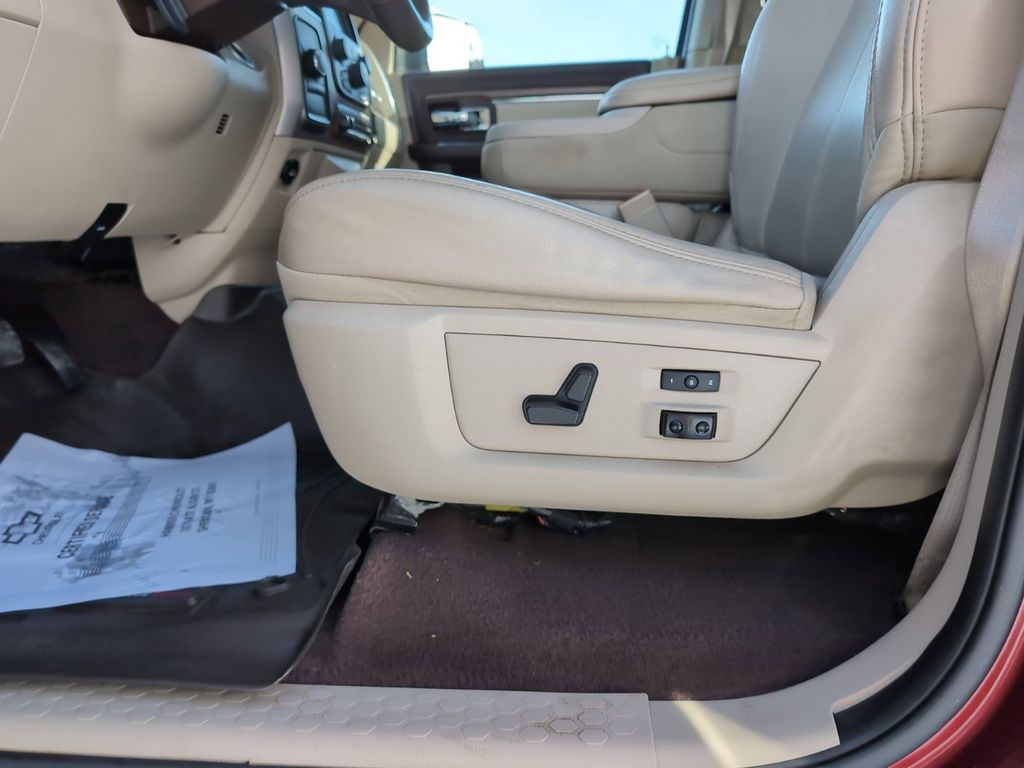 2018 Ram 2500 Laramie photo 23