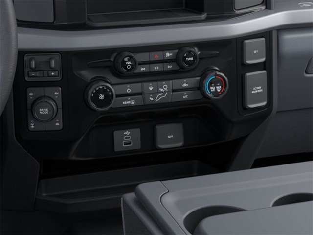 2025 Ford F-350 XLT photo 14