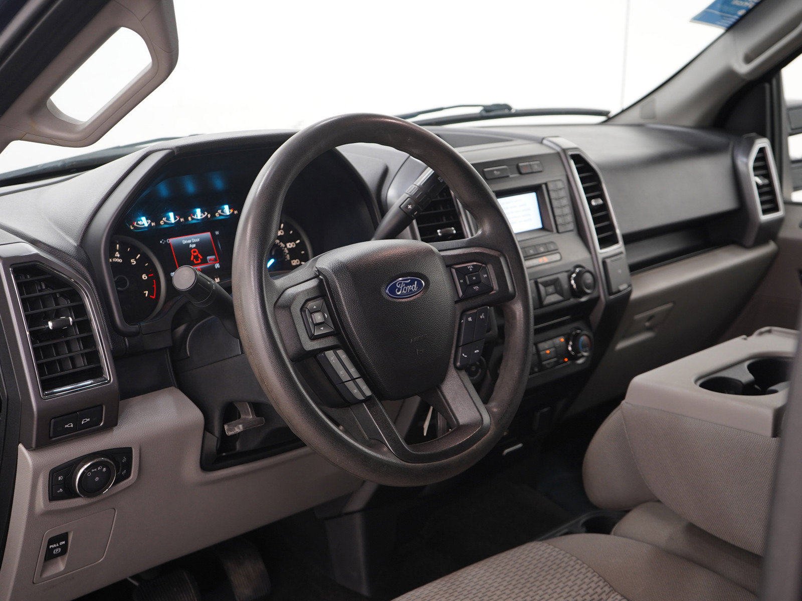 2018 Ford F-150 XLT photo 20