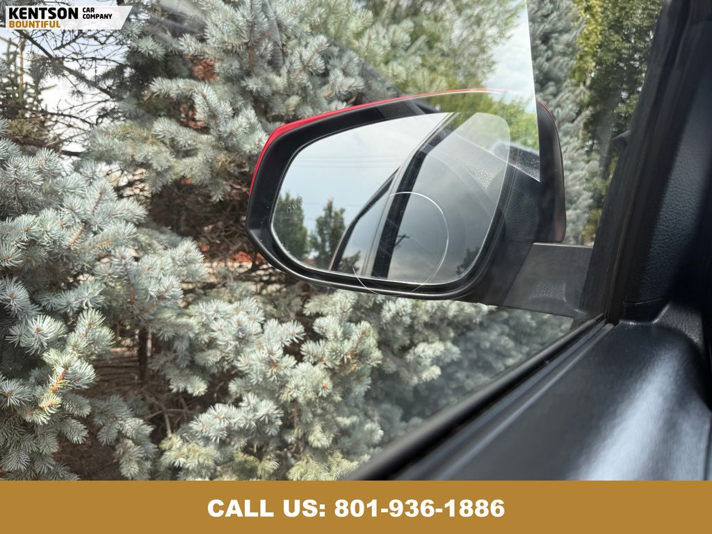 2021 Toyota Tacoma TRD Sport photo 23