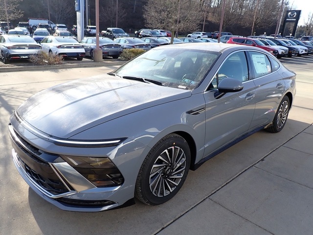 2025 Hyundai Sonata Hybrid SEL photo 7