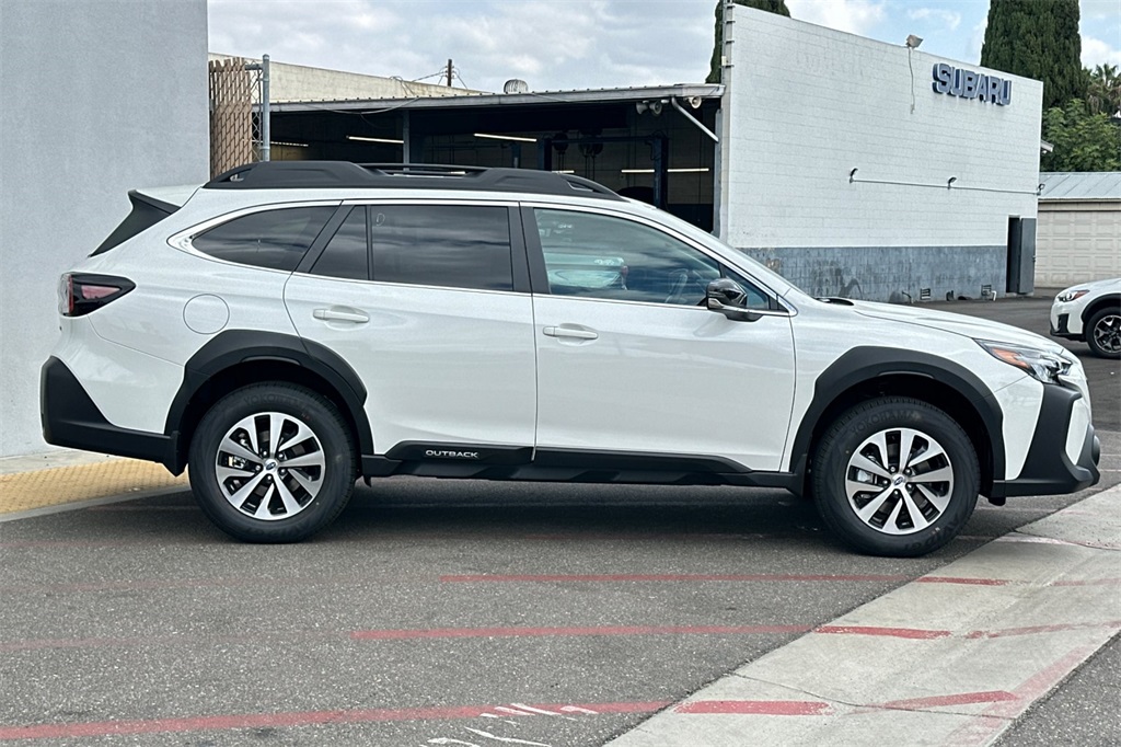 2025 Subaru Outback Premium photo 3
