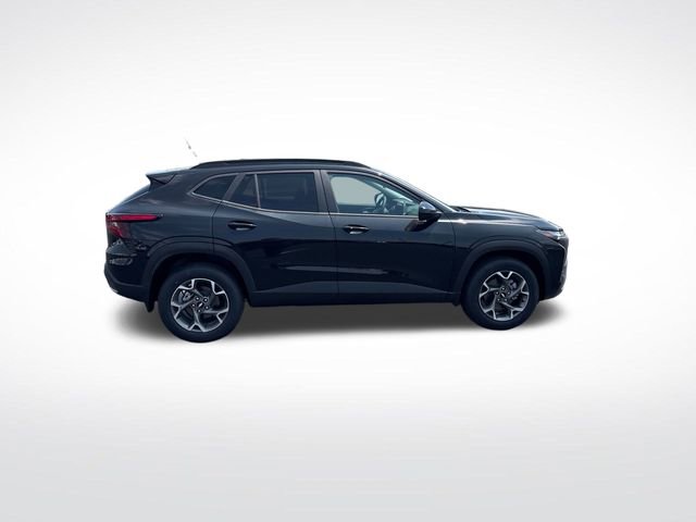 2025 Chevrolet Trax LT photo 4