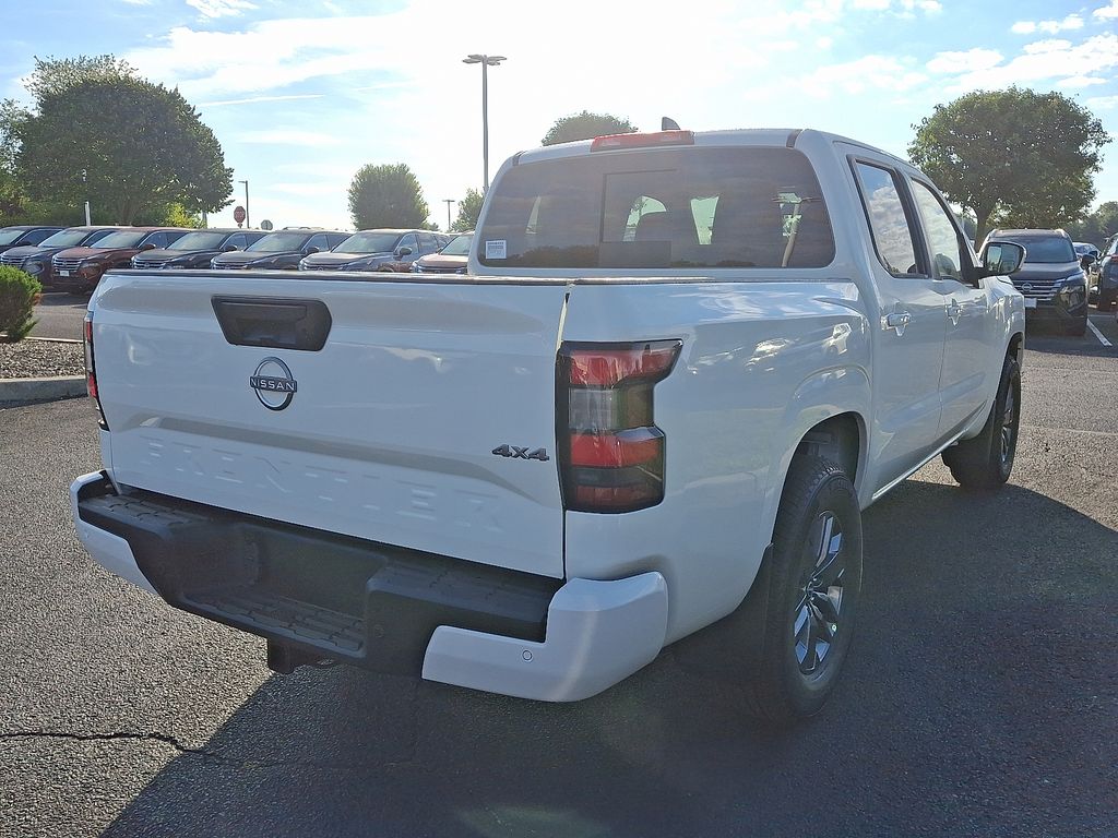 2025 Nissan Frontier SV photo 4